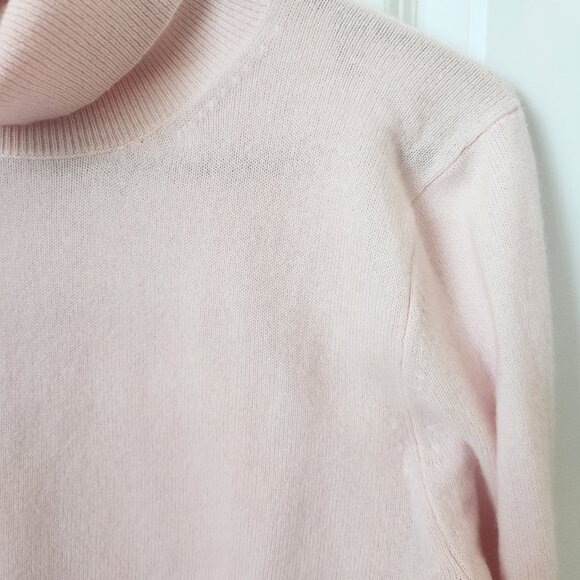 Neiman Marcus 100% Cashmere Light Pink Turtleneck Pullover Knit Sweater Large - Picture 11 of 16